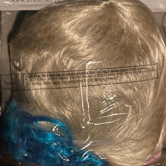 Harley Quinn wig - Picture 2 of 2